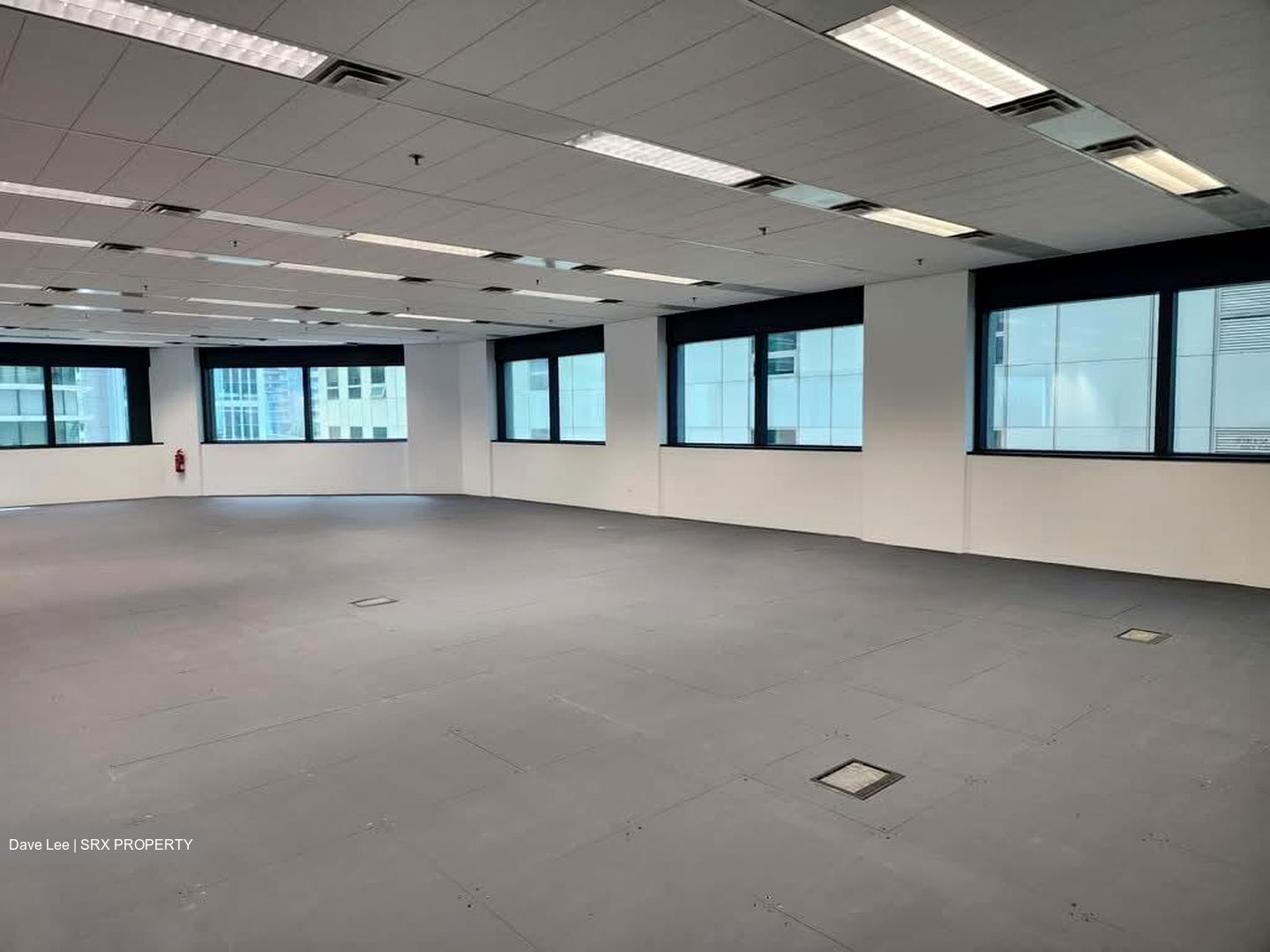 Robinson 77 (D1), Office #576577001